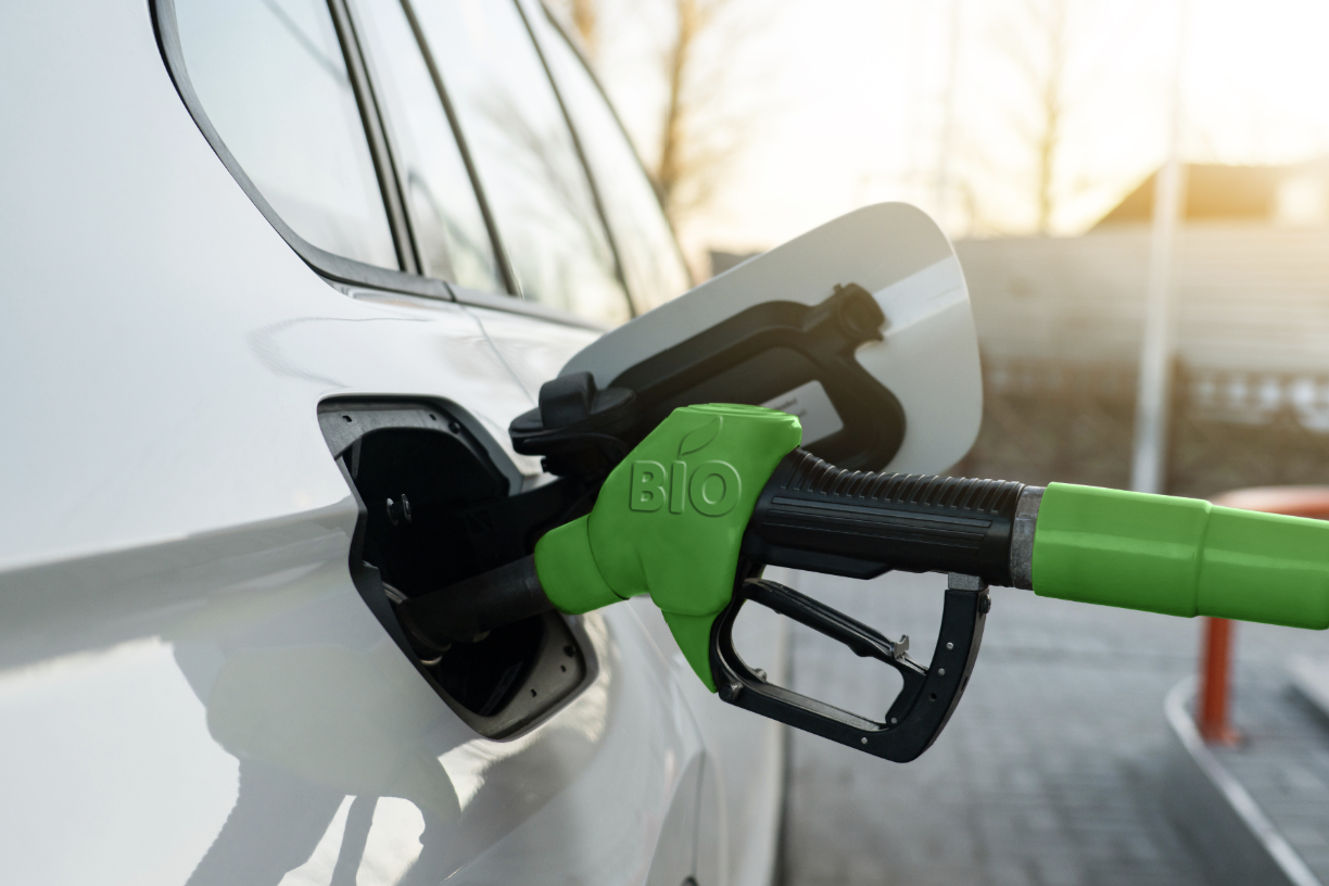 Loading fuel
